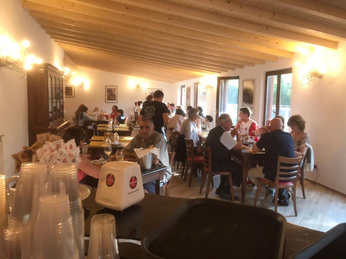 Agriturismo La Fornace Centro Ippico Como Luaran gambar