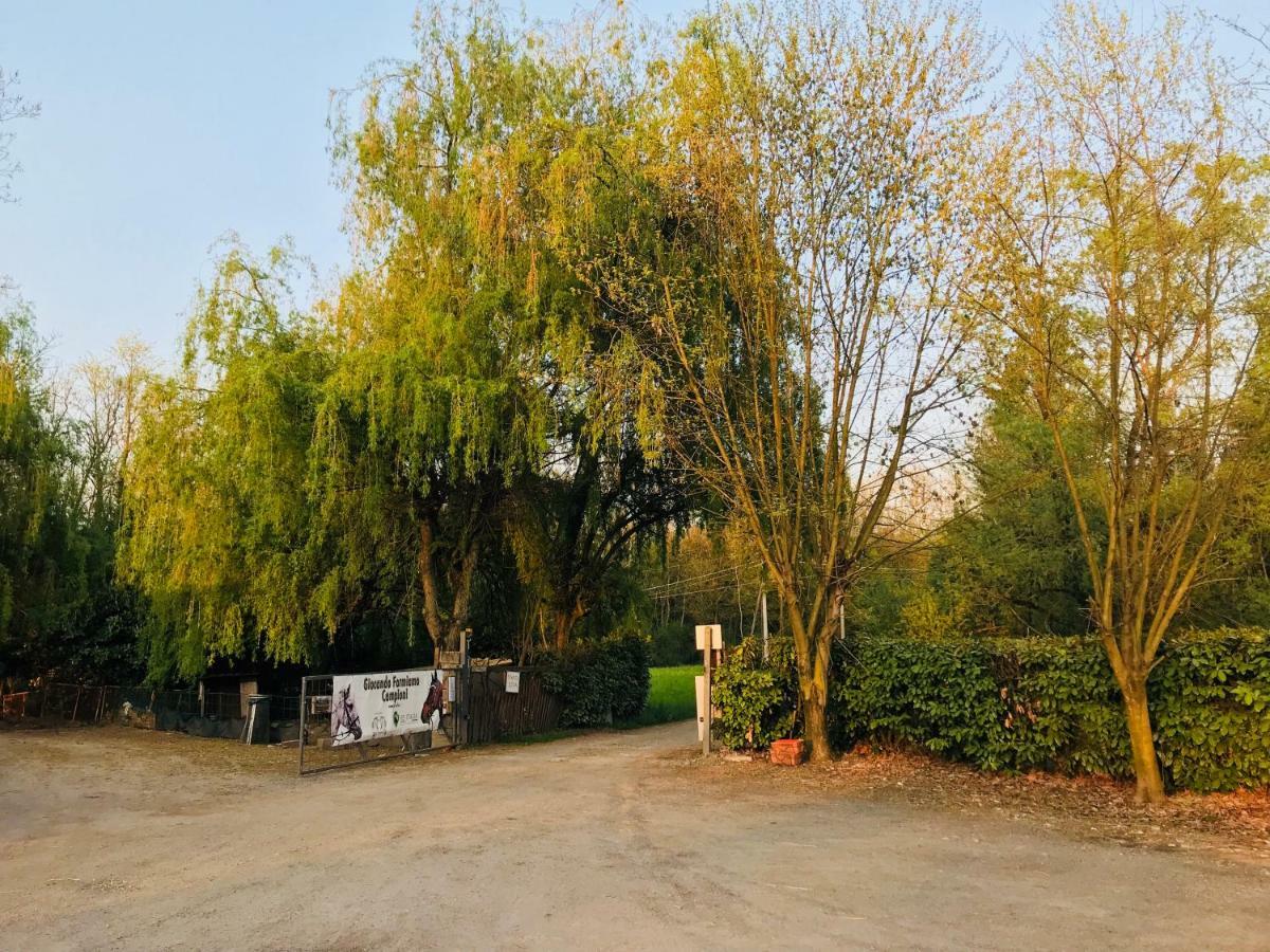 Agriturismo La Fornace Centro Ippico Como Luaran gambar